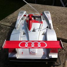 Bil Audi R8 Le Mans