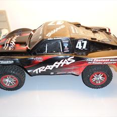 Off-Roader Slash 4x4 VXL "Brumbassen"