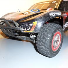 Off-Roader Slash 4x4 VXL "Brumbassen"