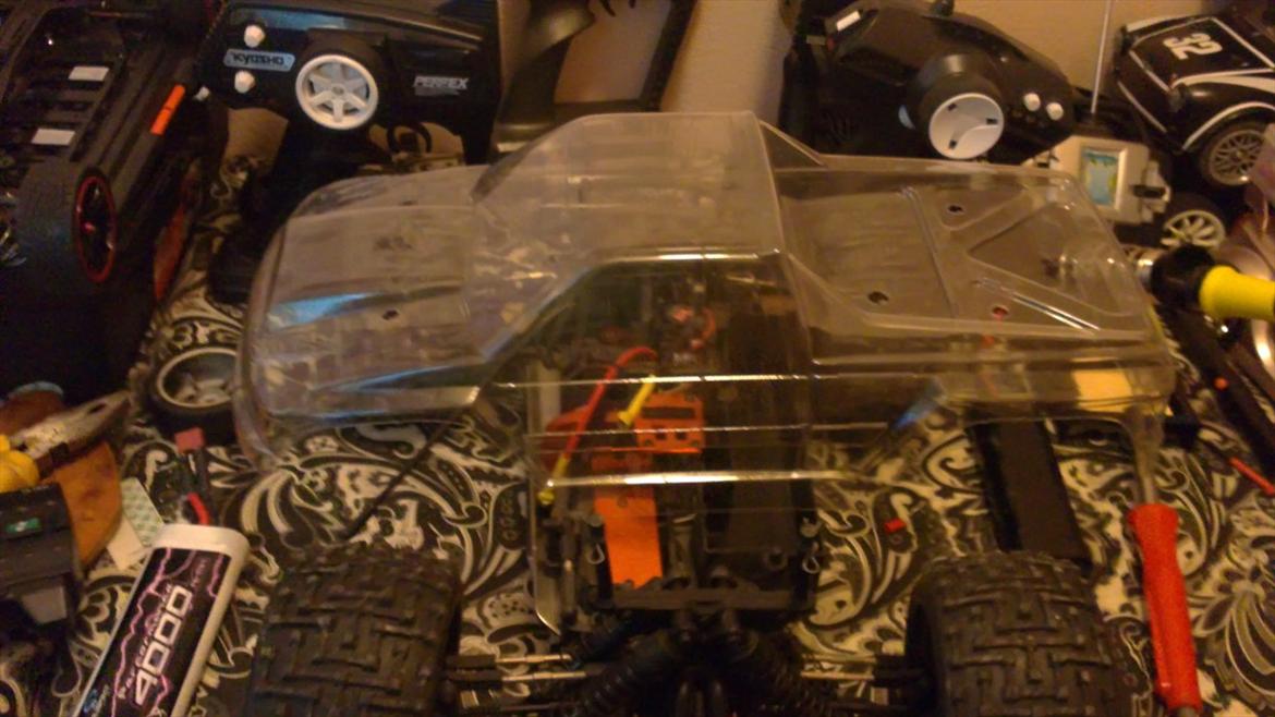 Off-Roader hpi bullet mt flux - er skåret ud, mangler kun at afdække også får en malet og dekoreret.
tema bliver en anden hobby jeg har.
tattoo tegning. billede 18