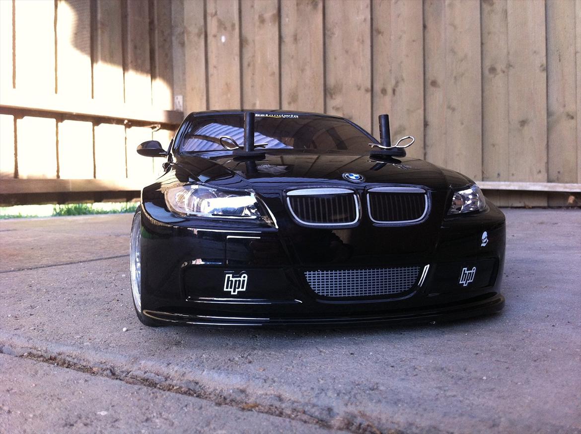 Bil  BMW E90  billede 2
