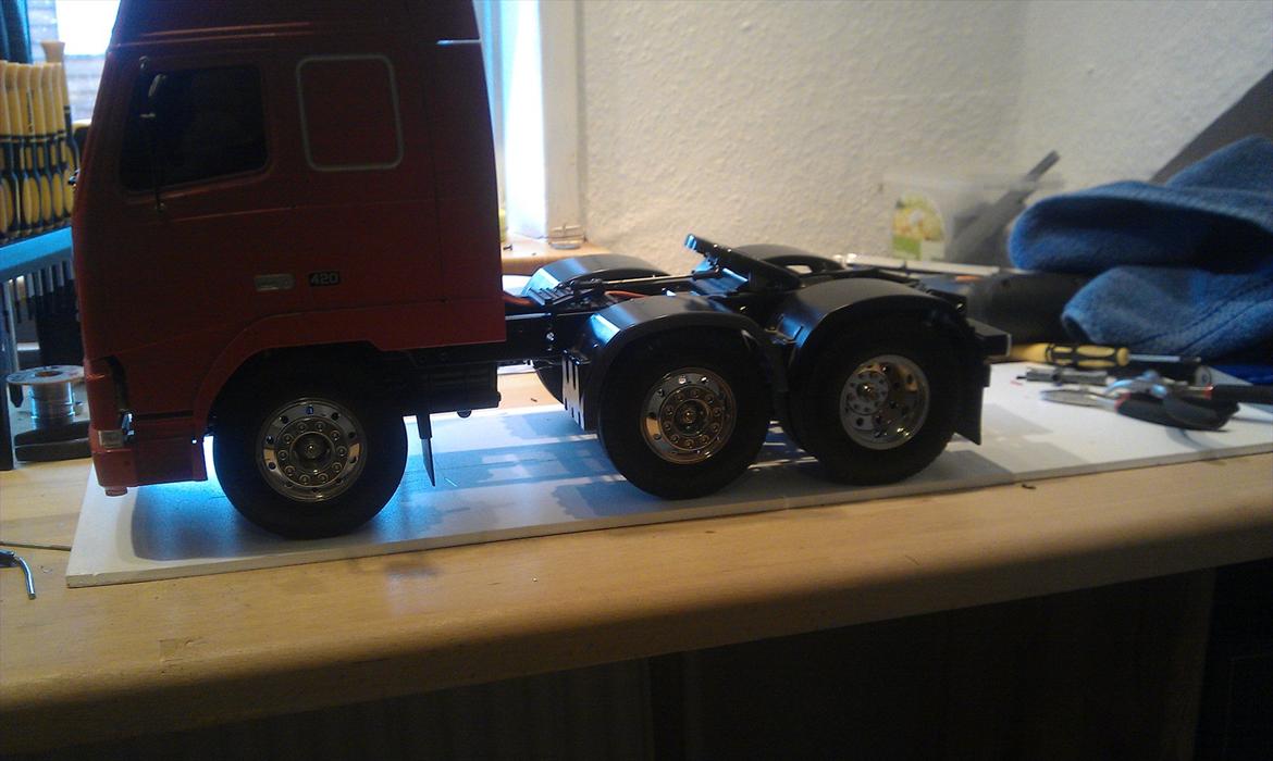 Lastbiler Volvo FH12 / Solgt - Mit første forsøg til at lave boogie, som kan hæve og sænke billede 13