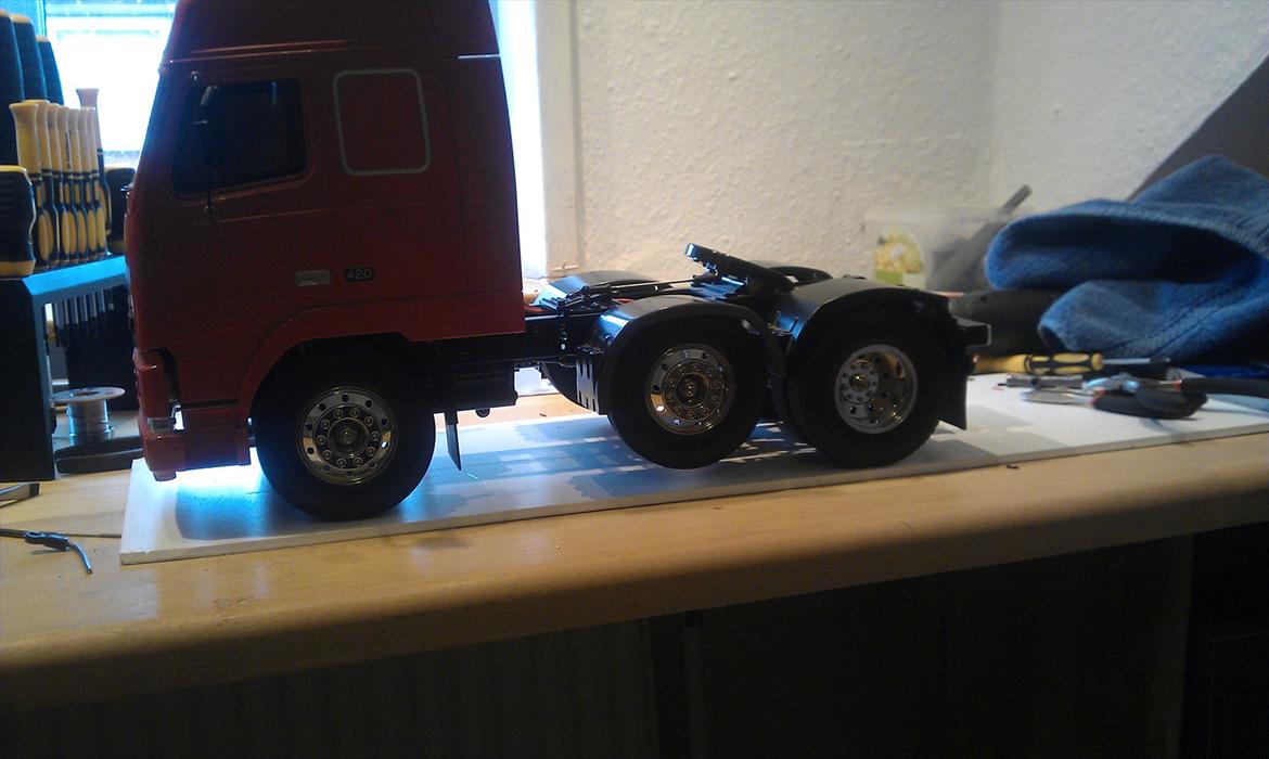 Lastbiler Volvo FH12 / Solgt - Mit første forsøg til at lave boogie, som kan hæve og sænke billede 14