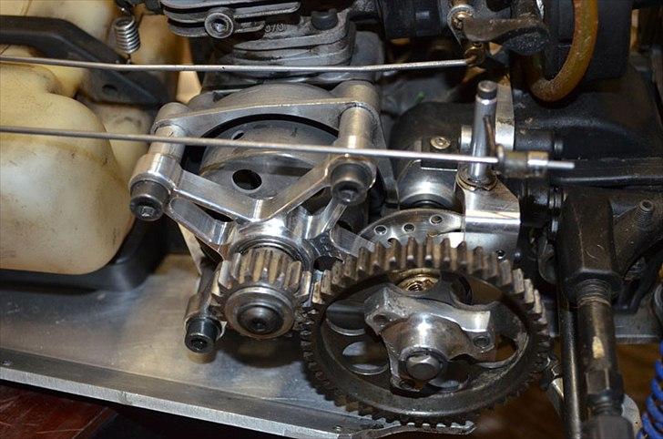 Off-Roader FG Baja 4WD - ny Alu gearplade, bremse caliper og TUN kobling billede 4