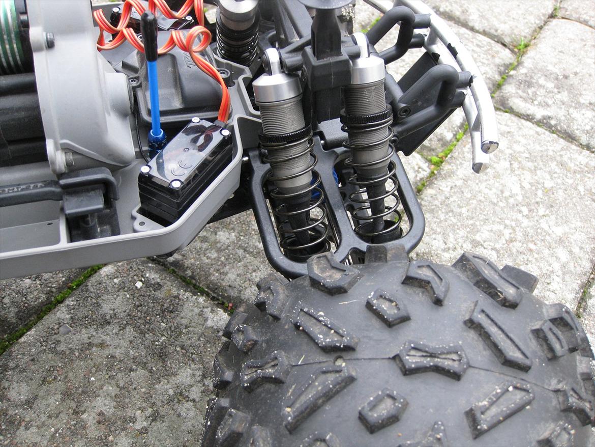 Truck Traxxas E-maxx  billede 4
