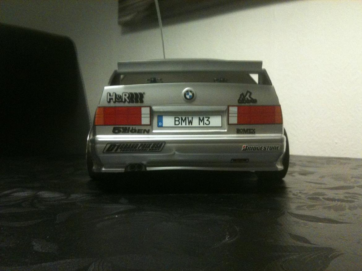 Bil BMW M3 Tamiya TT01D - Go tysker stil med brede hjul og ikke meget plads i skærm kanter;) billede 6