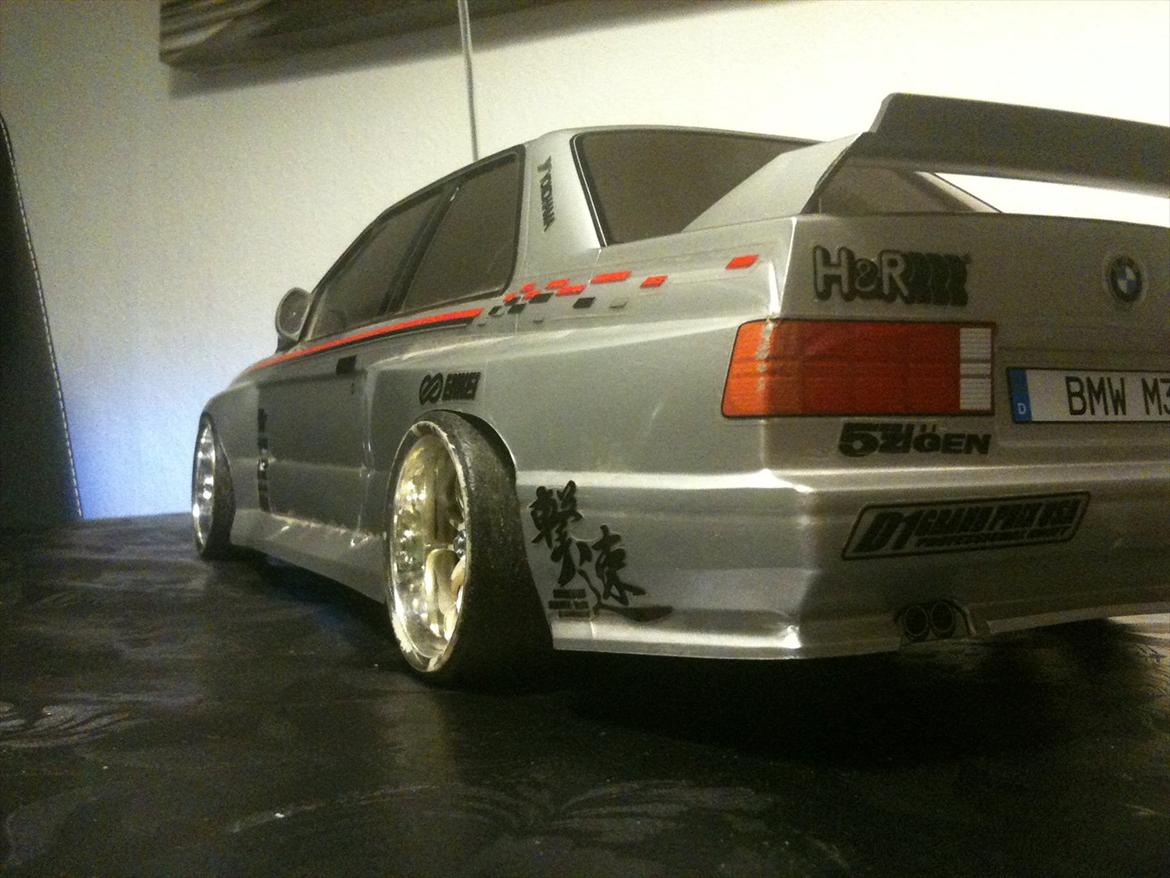 Bil BMW M3 Tamiya TT01D - Go tysker stil med brede hjul og ikke meget plads i skærm kanter;) billede 5