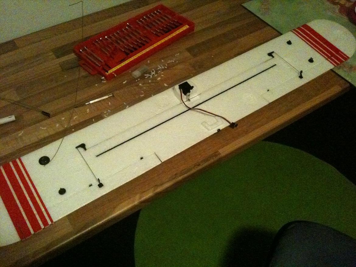 Fly Supercub PA-18 - og med 3mm carbon rør i billede 8