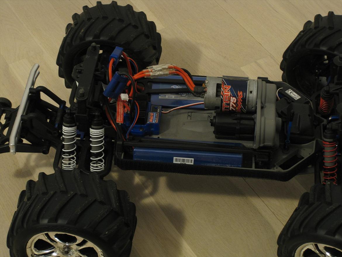 Truck Traxxas E-maxx aka "Snow-Maxx" billede 10