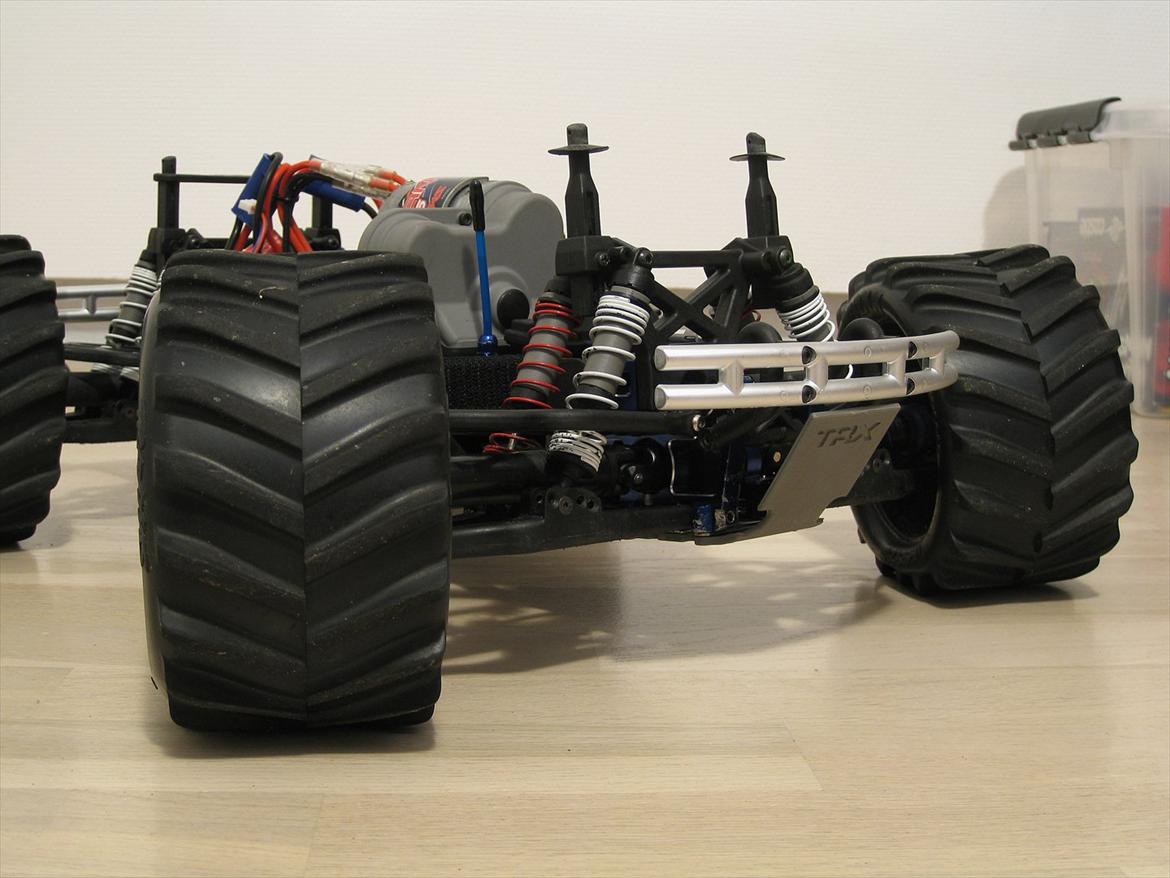 Truck Traxxas E-maxx aka "Snow-Maxx" billede 13