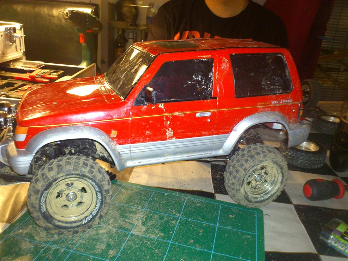 Off-Roader tamiya cc-01 pajero - Så blev den hævet lidt.  billede 7