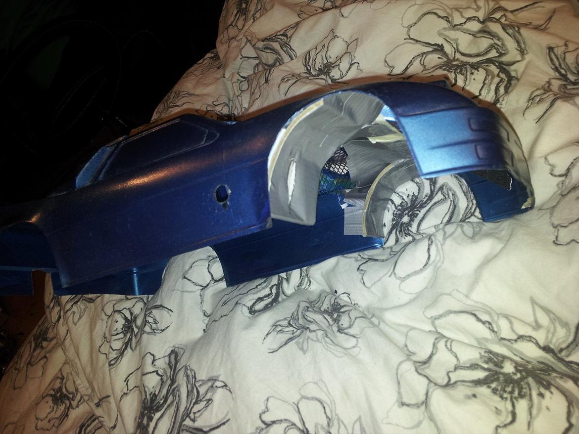 Bil HL Sprint 4WD Nitro  - Hjemme lave skærm kasser, så der ikke flyver småsten ovs.. ind på gearing ovs.  billede 8