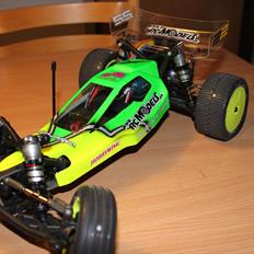Buggy TLR 22
