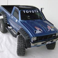 Off-Roader Axial SCX-10 hilux / dingo RTR
