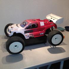 Off-Roader Hong Nor X1-CRT