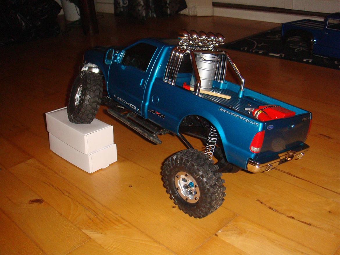 Off-Roader Axial SCX-10 Ford F-350 billede 11