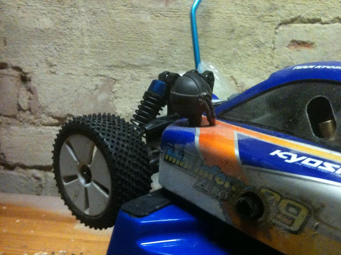 Buggy kyosho mini inferno 09 billede 13