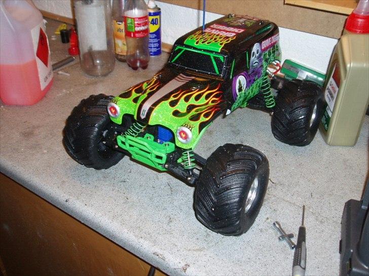 Off-Roader Traxxas Monster jam (Grave Digger) billede 3