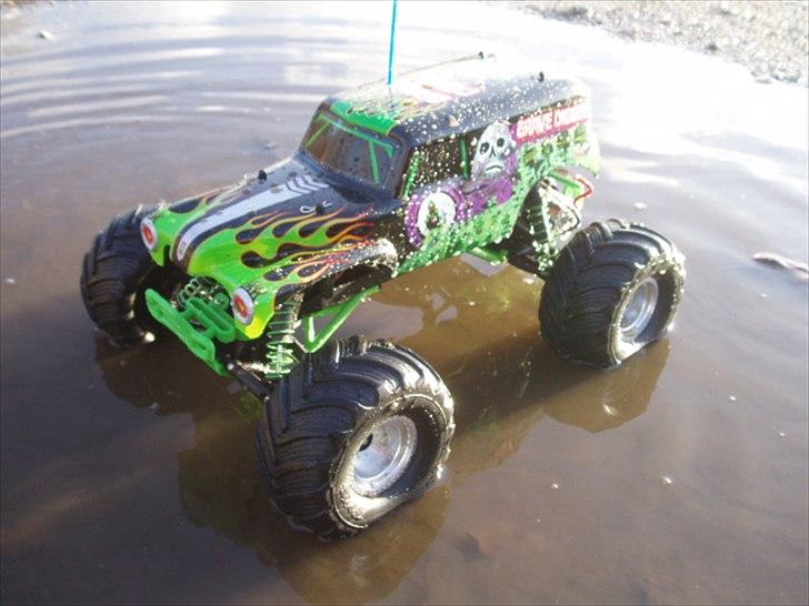 Off-Roader Traxxas Monster jam (Grave Digger) billede 6