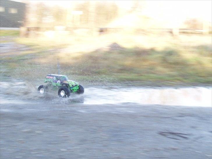Off-Roader Traxxas Monster jam (Grave Digger) billede 11