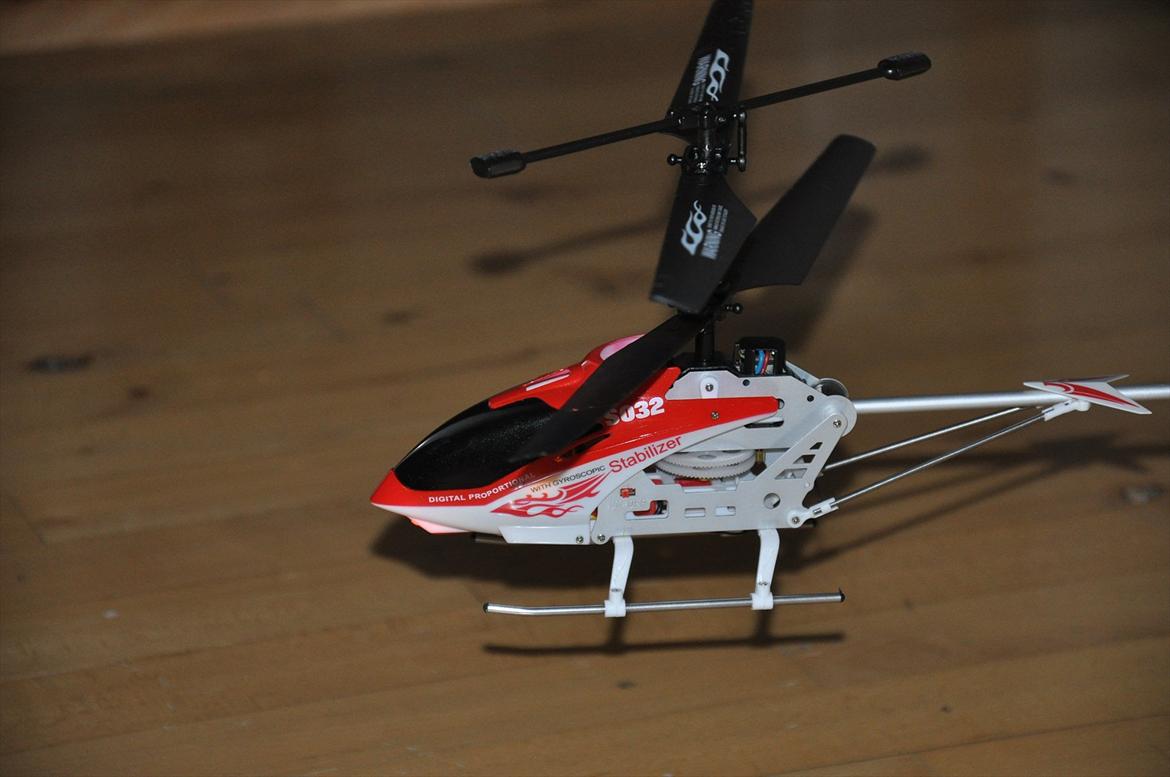 Helikopter Pure Racing S032 billede 5