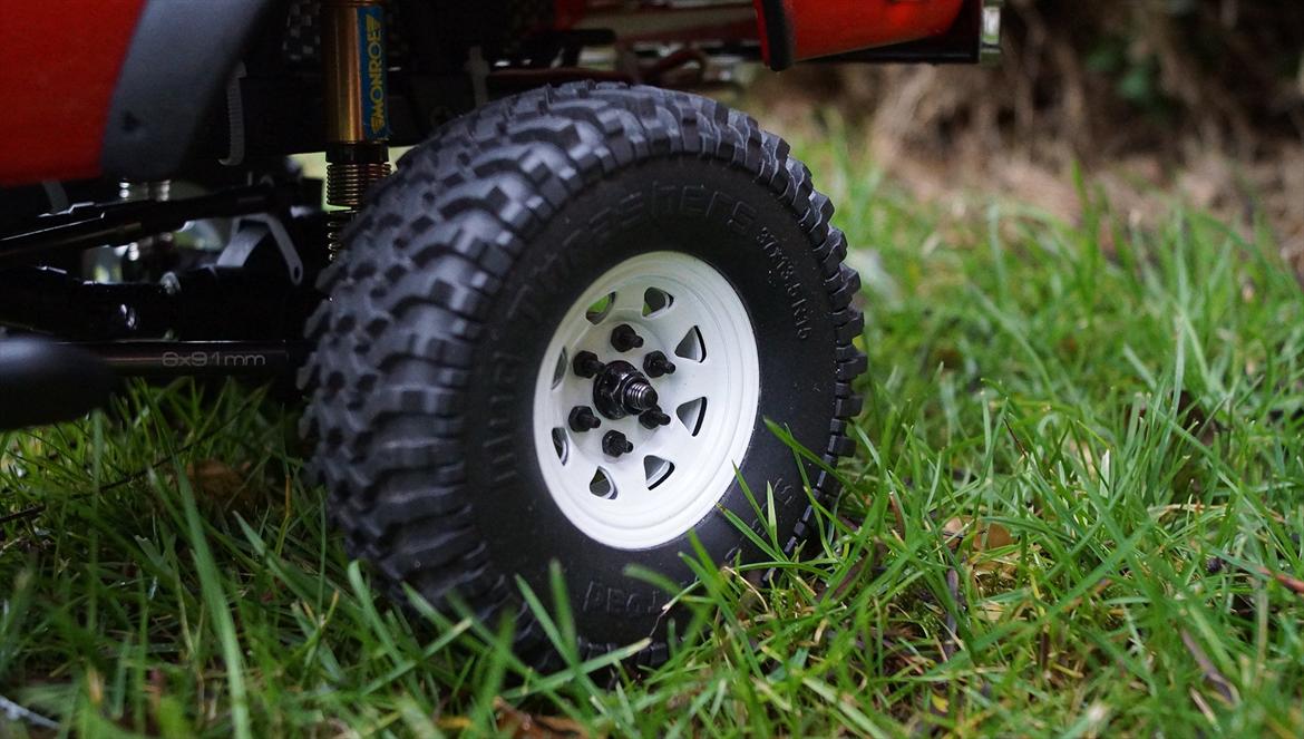 Bil Axial SCX-10 Babe's Hilux truck  billede 10