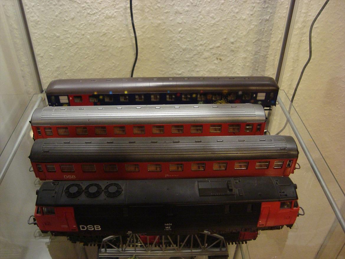 Tog Min bane og mine tog - Mit andet DSB MZ med nogle DSB vogne. billede 15
