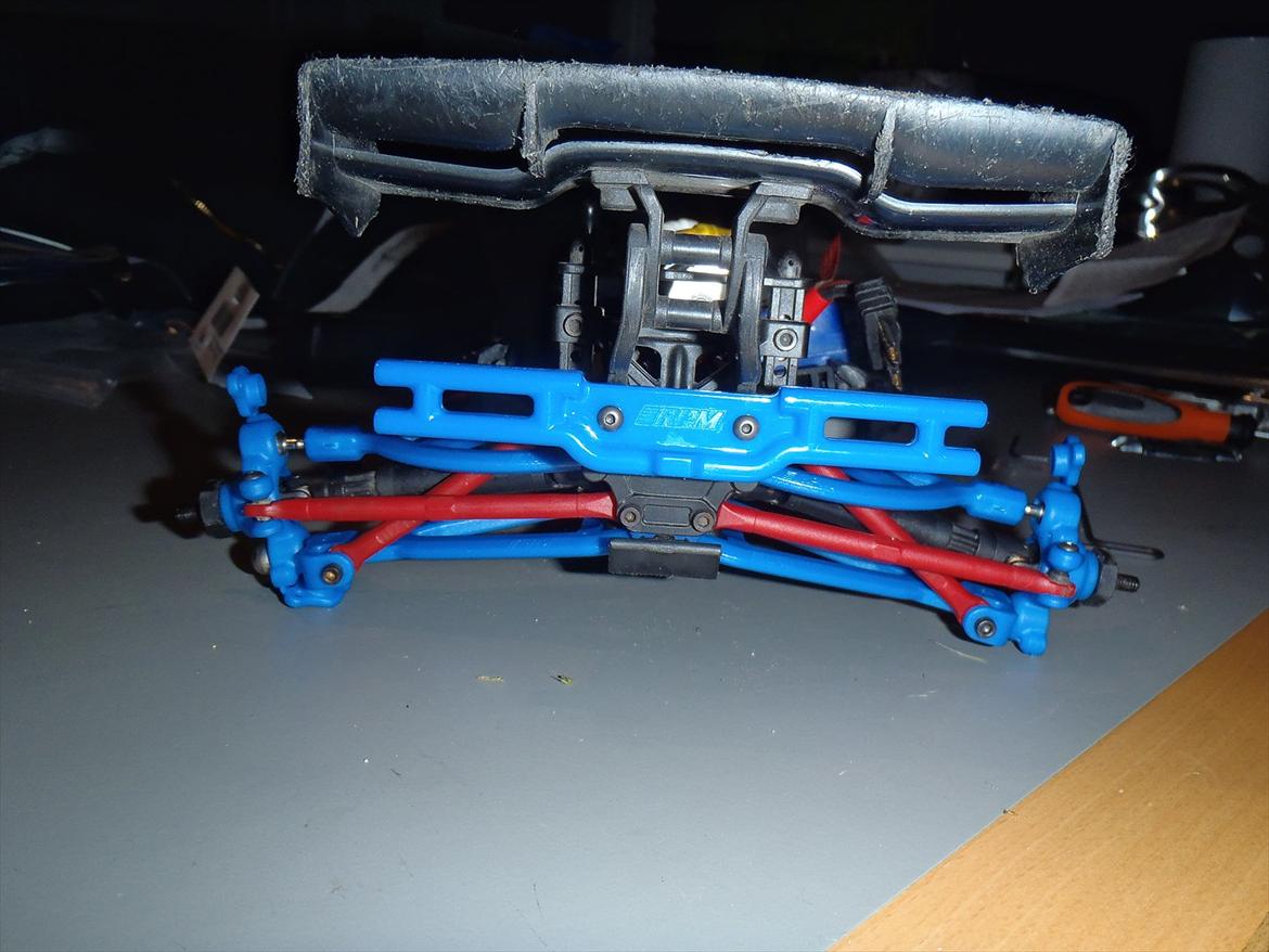 Off-Roader Traxxas E-Revo VXL 1:16 - RPM Rear bumper billede 15