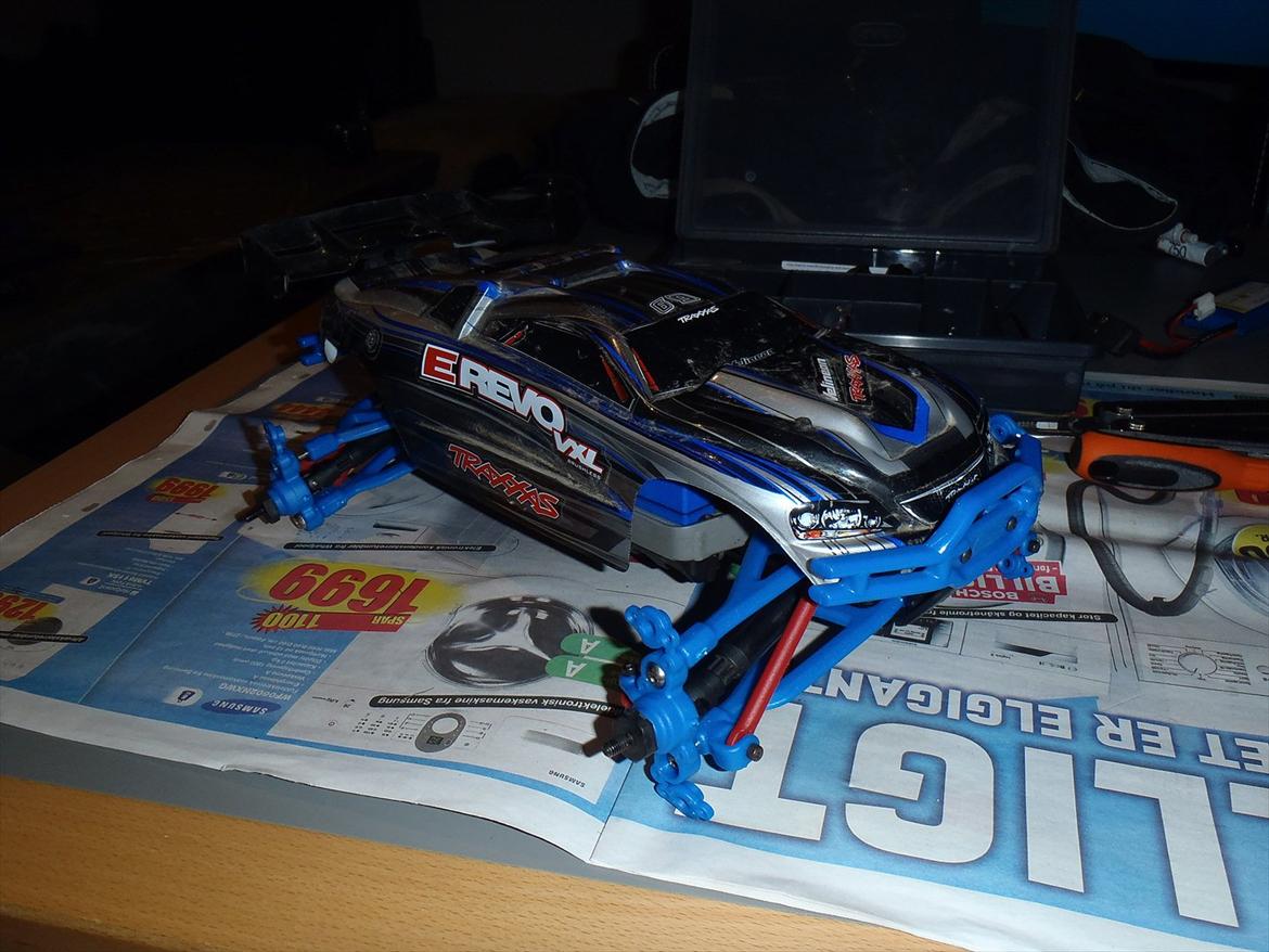Off-Roader Traxxas E-Revo VXL 1:16 billede 19