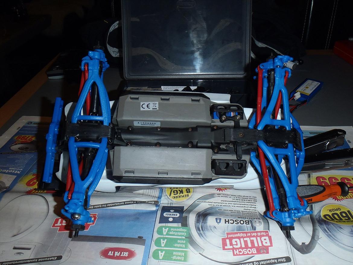 Off-Roader Traxxas E-Revo VXL 1:16 - Blå RPM for og bag. Så burder det holde noget bedre billede 20