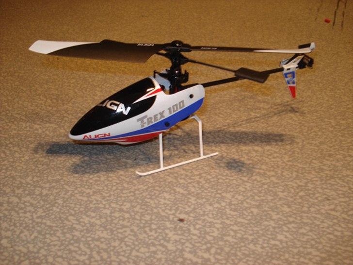 Helikopter T-rex 100S  (solgt)  billede 2