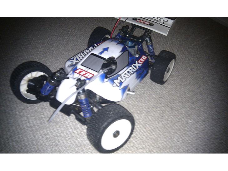 {{currentPhoto.altText}} billede {{currentPhoto.number}}