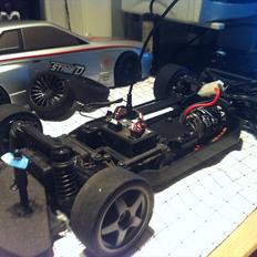 Bil skyline hpi e10 ( skrodet / brugt i dele)