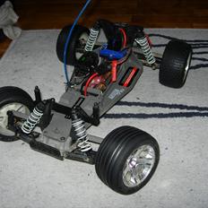 Off-Roader Traxxas Rustler