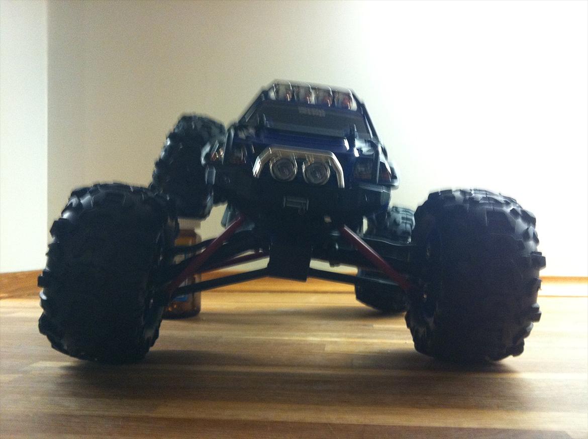 Off-Roader Traxxas Summit VXL 1/16 - En lille bil kan også flexe billede 12