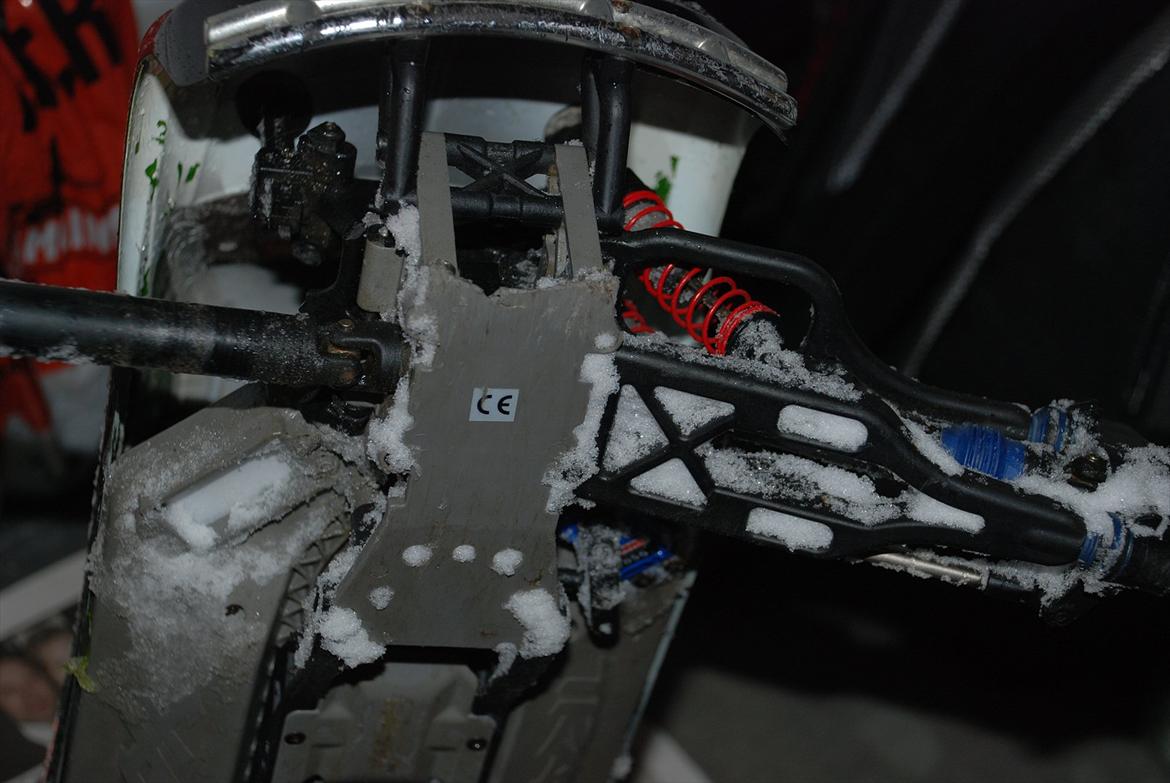 Truck Traxxas E-maxx - Hmm...jeg synes der mangler noget her... billede 12