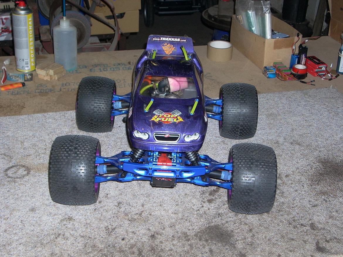 Off-Roader traxxas t-maxx 2,5 billede 2