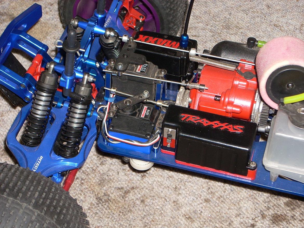 Off-Roader traxxas t-maxx 2,5 billede 10