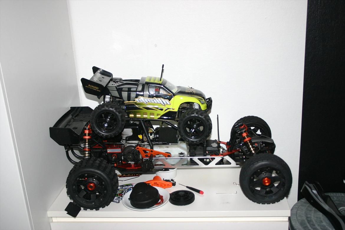 Bil Stealth x09 brushless - Sammen med min baja :) billede 13