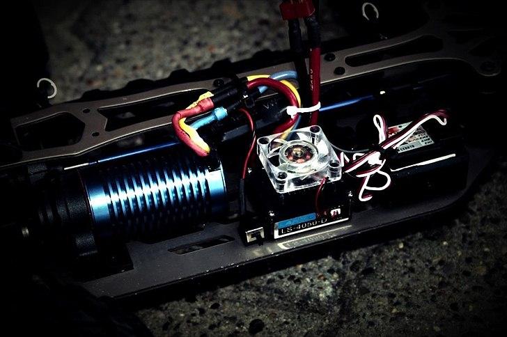 Bil Stealth x09 brushless billede 1