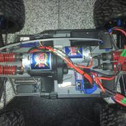 Bil Traxxas E-Revo