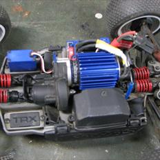 Bil Traxxas. E-Revo 1/16