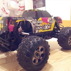 Off-Roader HPI Savage X4.6