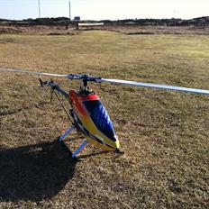 Helikopter T rex 550e DFC