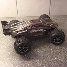Off-Roader TRAXXAS E-revo VXL