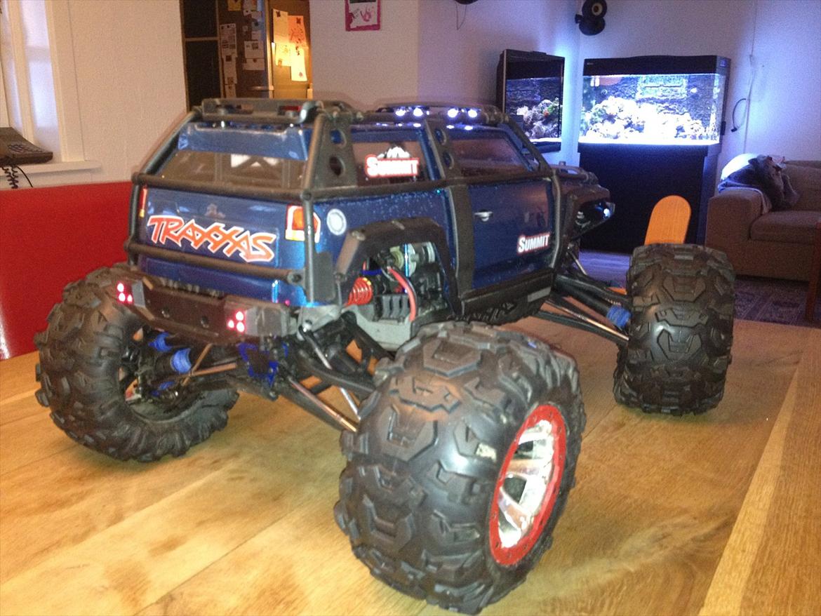 Off-Roader Traxxas Summit billede 4