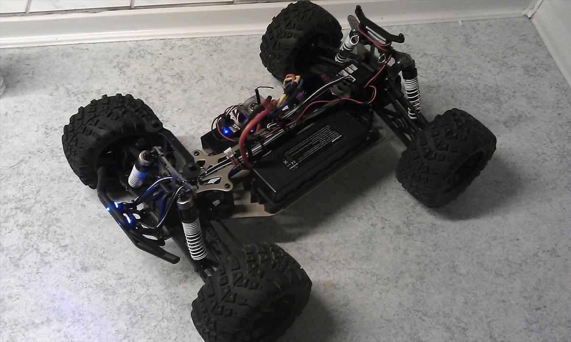 Off-Roader Stealth X09 Truggy Brushless 2.4GHz ( Hummer)      billede 11