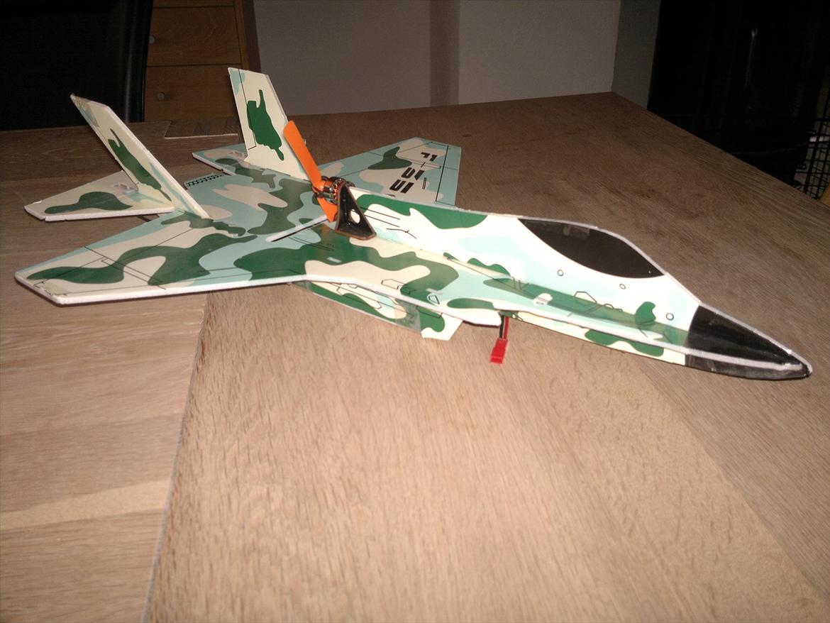 Fly Mini F 35 in-door - Klar til "kamp" billede 2