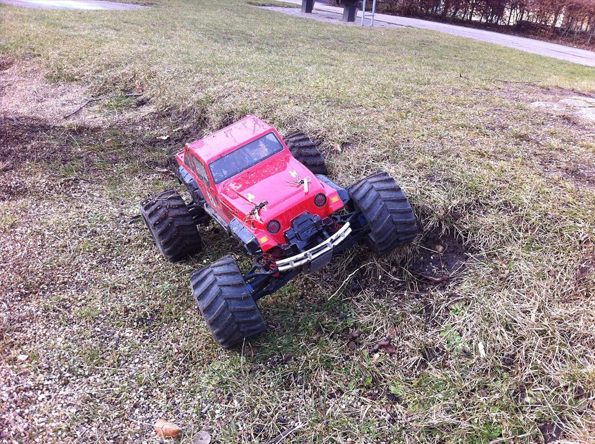 Off-Roader E-MAXX billede 1