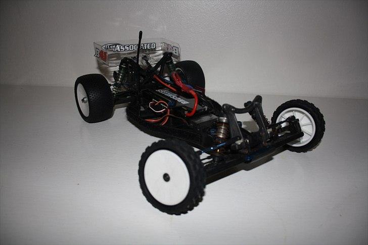 Bil b4.1 Factory Team billede 7